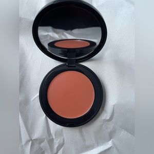 Brand new MELT Cosmetics crème blushlight in sandy cheeks